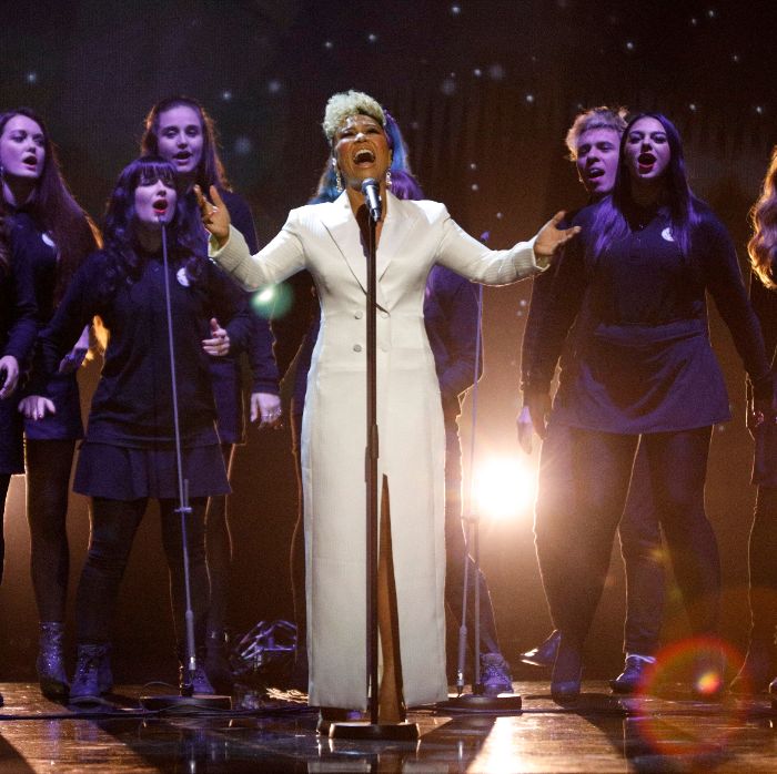 Emile Sande and the Bee Vocal Choir on the Royal Variety Performance 2019